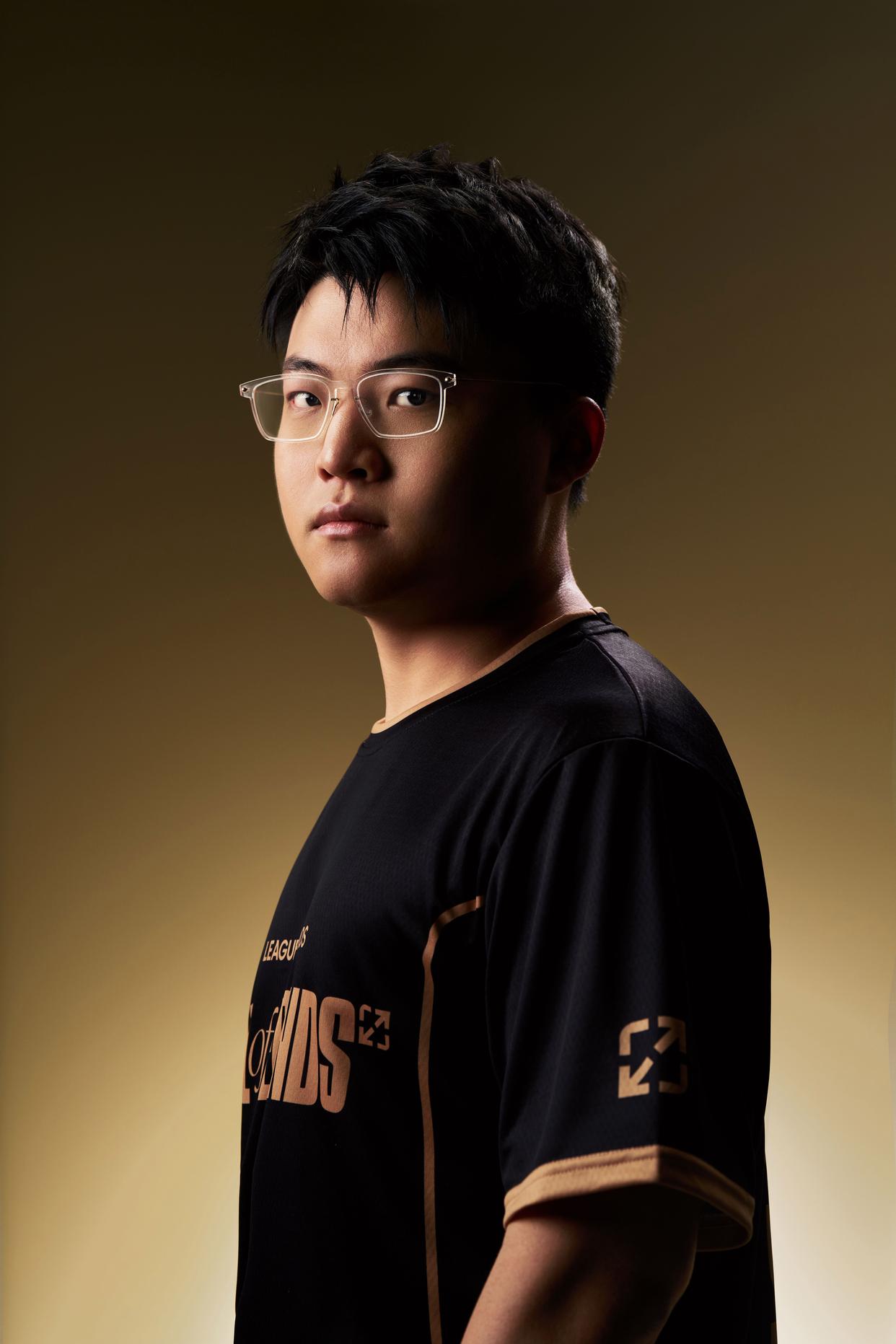 Uzi发长文：很开心能够入选名人堂，感谢所有支持我的人50亮875回复英雄联盟的简单介绍