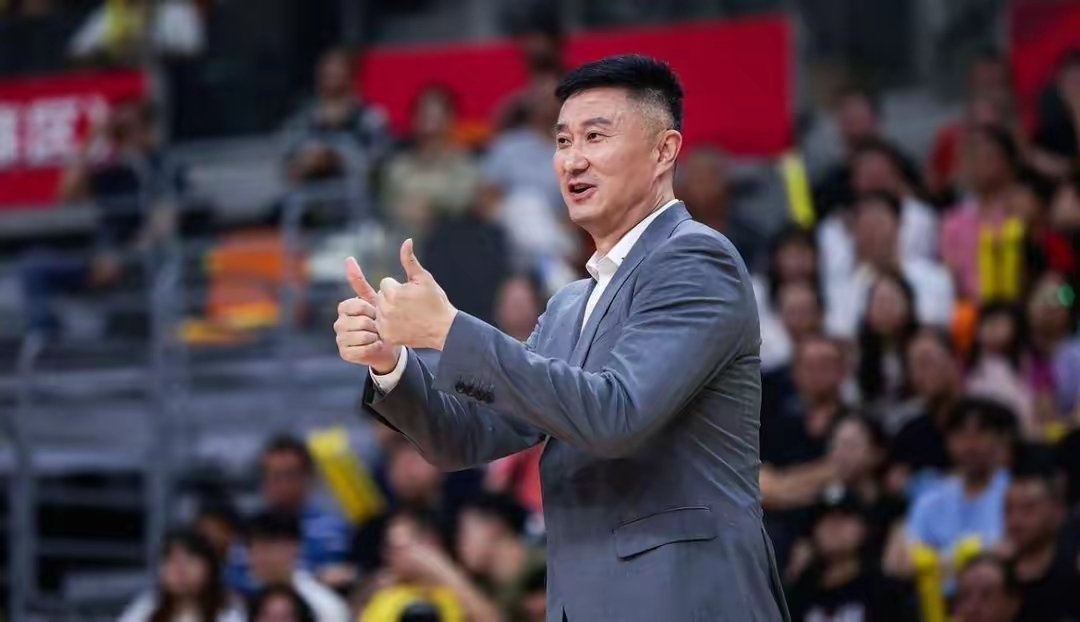 开云体育app-辽宁男篮备战广东宏远队士气高涨